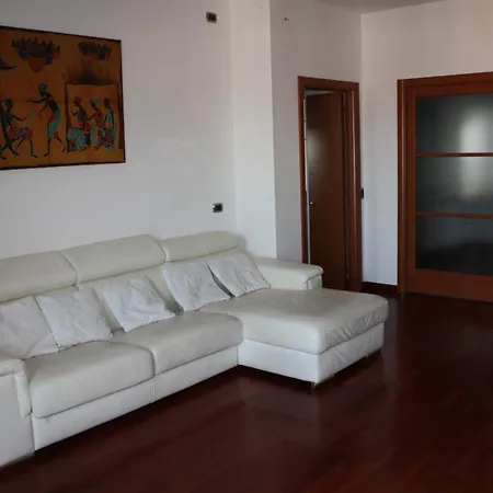 Elegante Trilocale Milan